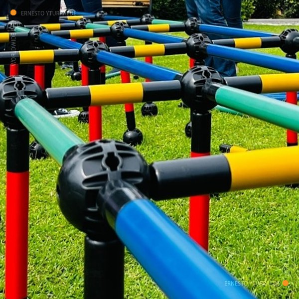 Dinámica Building Bridges - Team building Construyendo Puentes