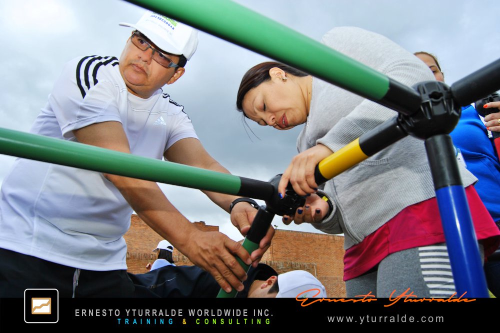 Building Bridges: Colaboradores reforzando la confianza y cohesión organizacional con Building Bridges